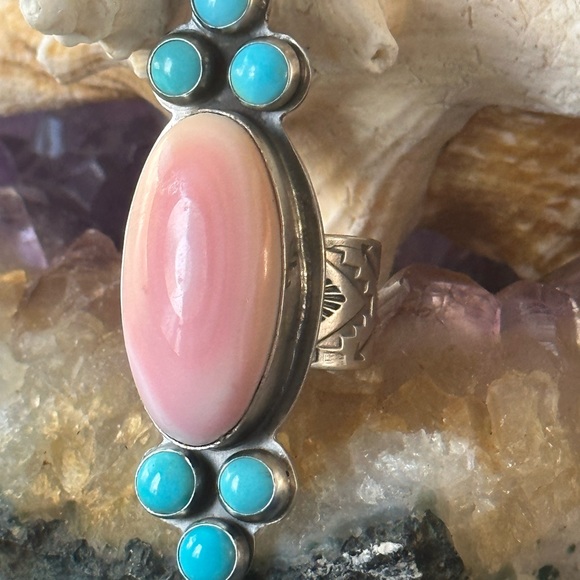 Pink conch turquoise native sterling silver maker sterling silver statement ring - Picture 2 of 12